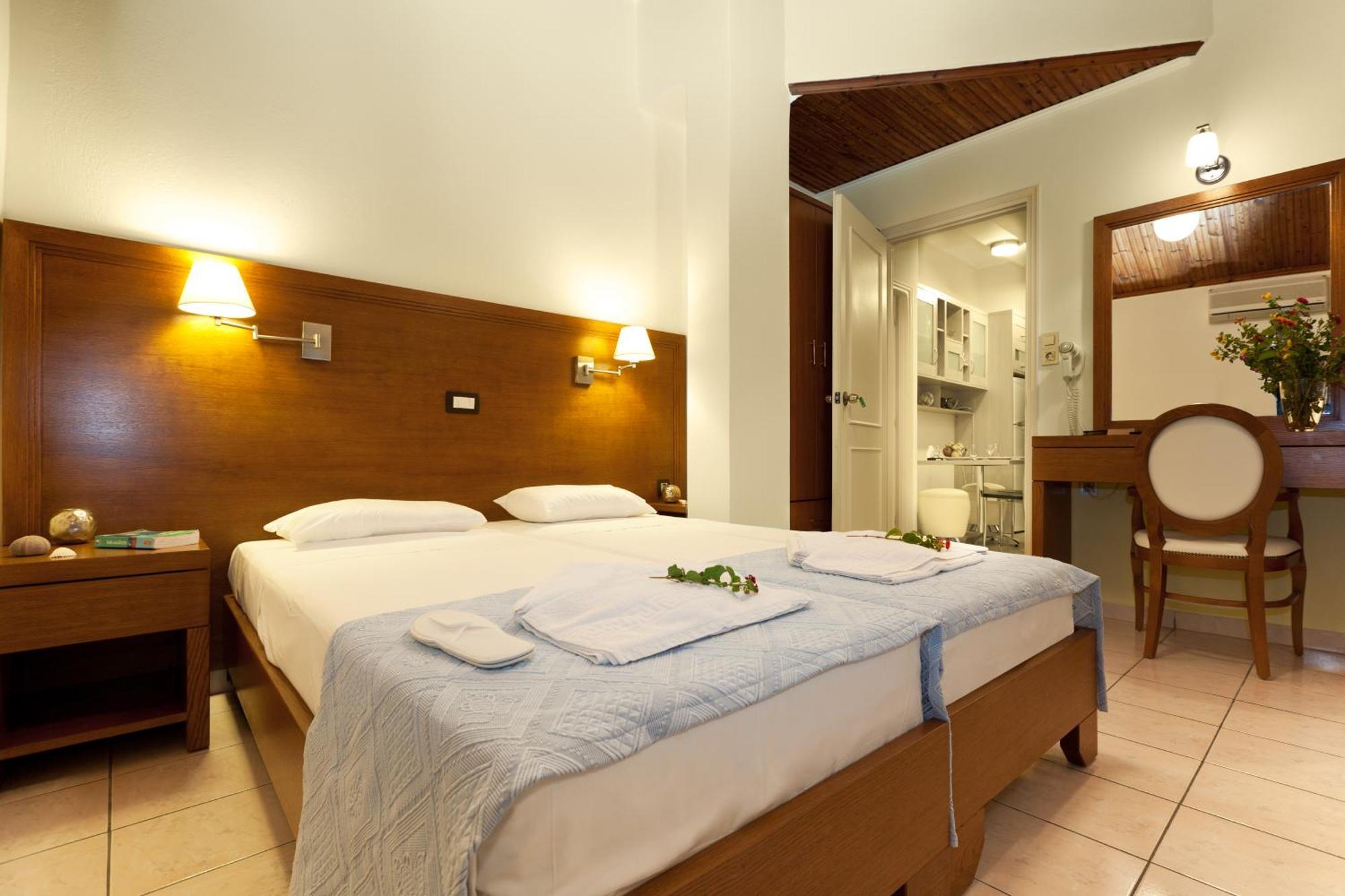 Giorgi'S Blue Apartments Kalathas Zewnętrze zdjęcie